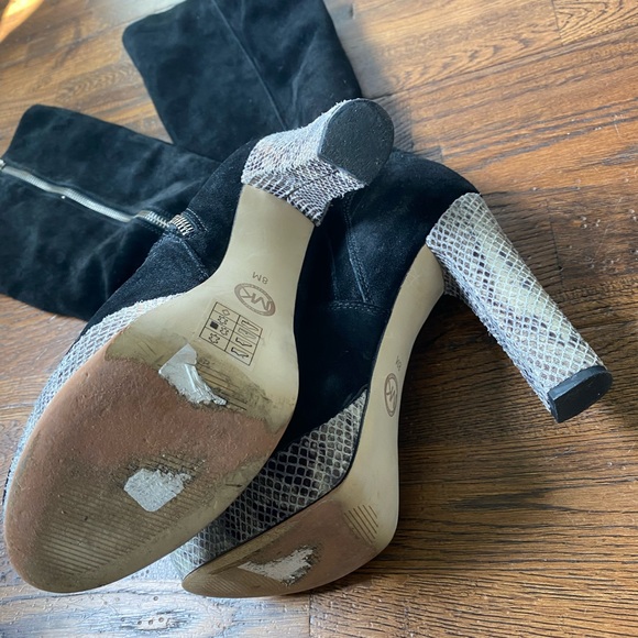 Michael Kors Suede boots with Faux snake skin platform heels - Picture 4 of 5